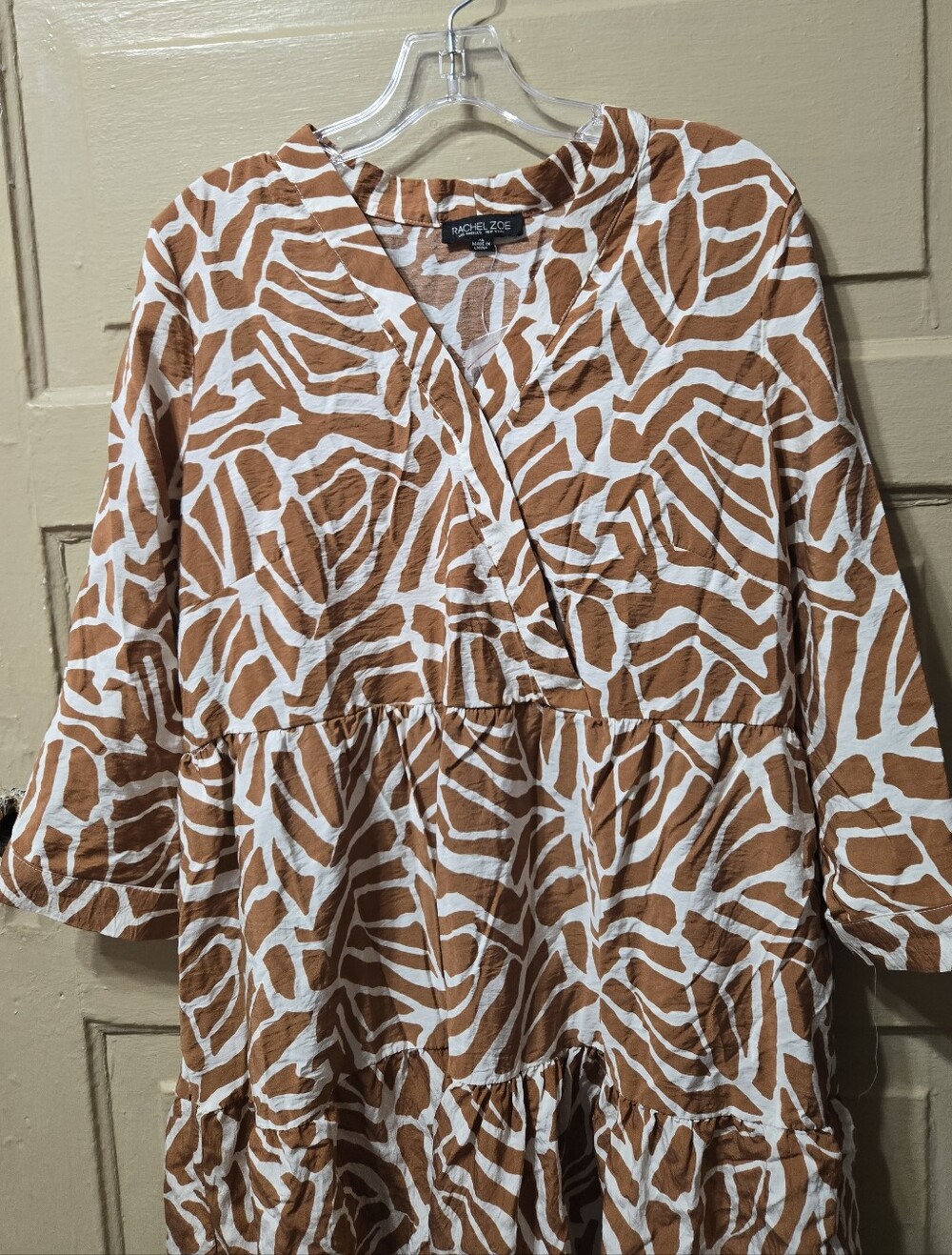Rachel Zoe Brown White Abstract V-Neck Dress NWOT Size: XL - Picture 2 of 4